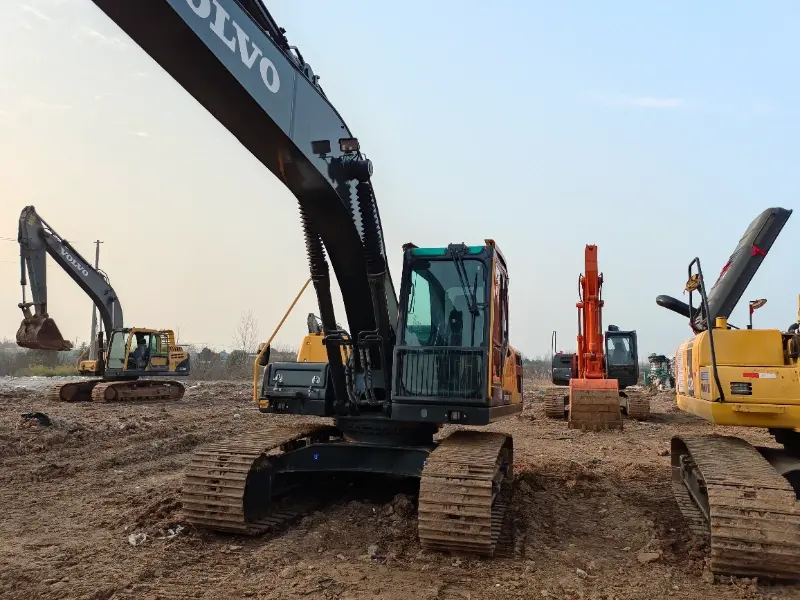 Used Volvo EC210DL excavator Frontal appearance