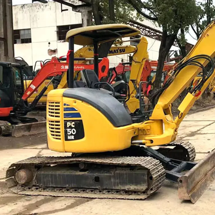 menggunakan mesin penggali mini excavator komatsu pc50 5 ton