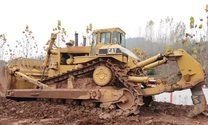 Bulldozer CatD11R Bekas Asli dengan Harga Murah