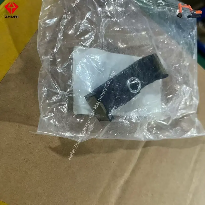 Genuine Excavator Parts Air Pipe Clip 1097011931 Suitable For ISUZU CXZ CYX EXZ.