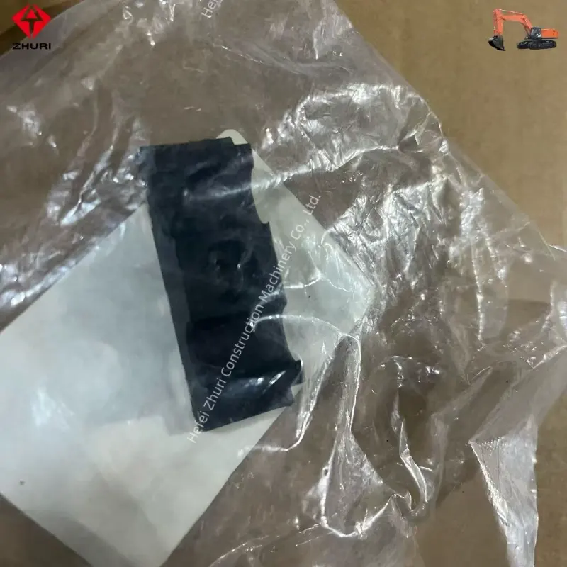 Genuine Excavator Parts Injection Pipe Clip 1097011800 Suitable for ISUZU 6WG1 CVZ CYZ-SRG.