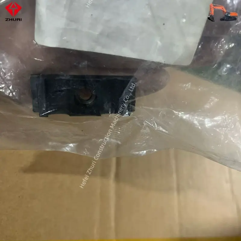 Genuine Excavator Parts Injection Pipe Clip 1097011800 Suitable for ISUZU 6WG1 CVZ CYZ-SRG.