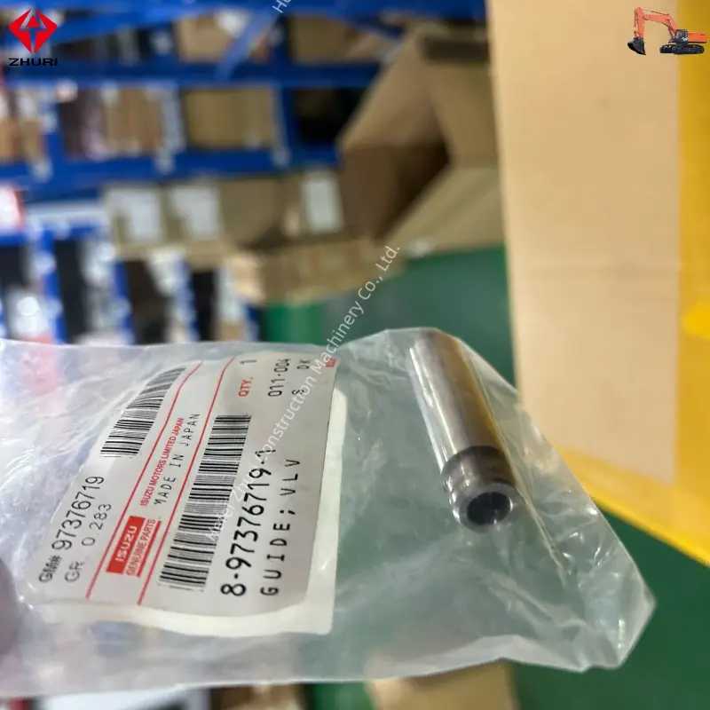 Original Excavator Engine Parts Valve Guide 8973767191 for 4HK1 6HK1.