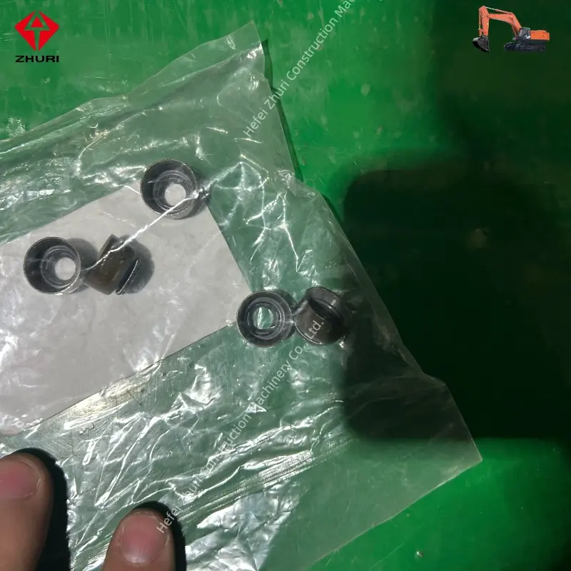 Original Excavator Engine Parts Valve Guide Seal 8941105591 for Isuzu 3LB1.