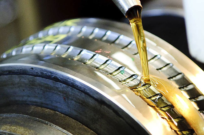 Guía completa de aceite lubricante para automóviles: mejora del rendimiento y la eficiencia