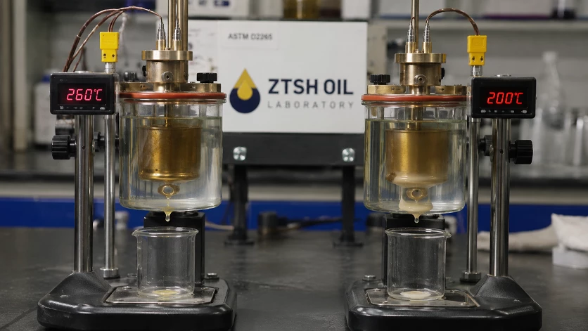 ASTM-D2265-Prueba del punto de goteo que muestra la grasa de poliurea a 260 °C frente a la grasa de litio a 200 °C
